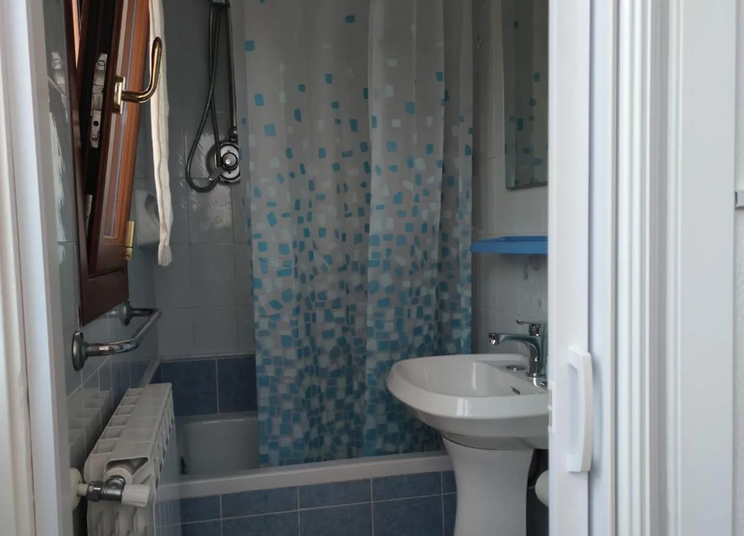 La Casa Tra Verde E Mare Lavagna 0*,  Italien